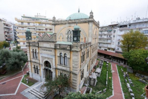 Cozy flat in city center overlooking Yeni Mosque